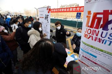 Profesor China sebut tingkat pengangguran bisa capai 46,5 persen