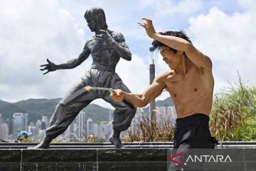 Peringatan 50 tahun kematian Bruce Lee