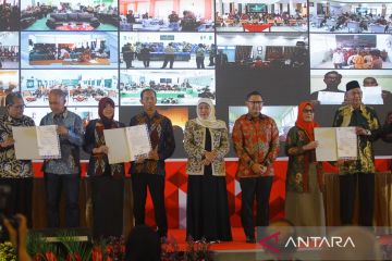 SMA/SMK/SLB negeri se-Jatim tandatangani pakta integritas