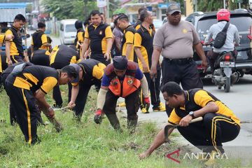 Polres Jayapura gelar kerja bakti menyambut HUT RI ke-78