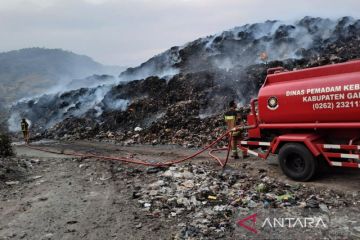 DLH Garut masih berupaya mengatasi kebakaran di TPA Pasir Bajing