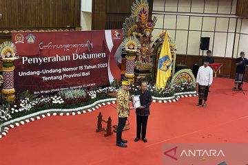 Gubernur Koster terima dokumen UU Provinsi Bali dari DPR RI