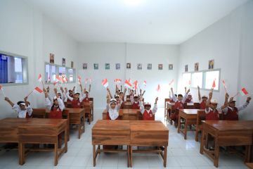 Sambut Hari Anak Nasional, BRI Peduli Renovasi SD di Malang