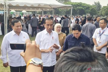Kehadiran Jokowi di pasar rakyat Kota Malang  jadi "magnet" emak-emak
