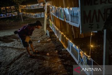 Pameran foto Hari Konservasi Mangrove Internasional