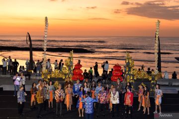 Aksi kelompok paduan suara luar negeri di Bali