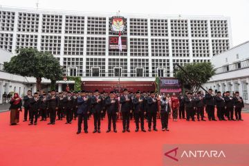 Pelantikan anggota KPU kabupaten/kota