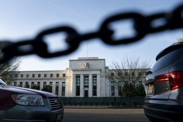 The Fed AS naikkan suku bunga 25 basis poin