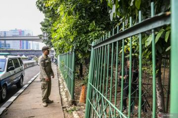 Jakarta kemarin, verifikasi KJP hingga pemasangan CCTV di hutan kota
