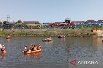 Pemkot Madiun-BBWS Bengawan Solo susur sungai bersihkan sampah