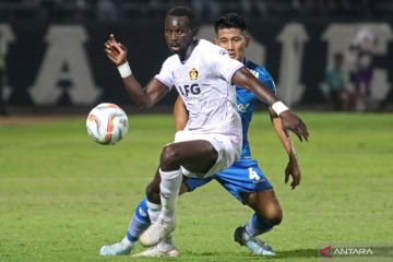 Liga 1 : Persib Bandung kalahkan Persik Kediri 2-1