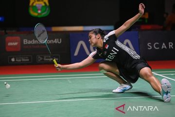 Gregoria tundukkan peringkat satu dunia menuju semifinal Japan Open