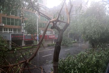 Topan Doksuri melanda  Provinsi Fujian, China tenggara