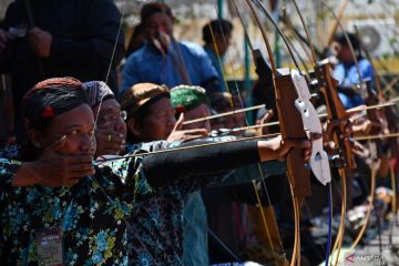 Lomba panahan tradisional di Magetan