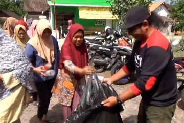 Jaga tubuh & lingkungan, pengobatan bisa dibayar dengan sampah plastik