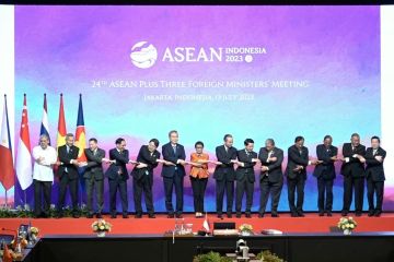 Menlu RI serukan penguatan kerangka kerja sama ASEAN Plus Three