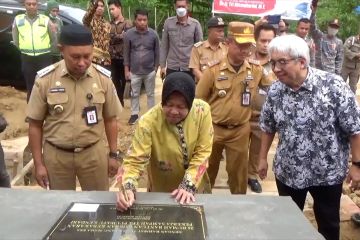 Mensos serahkan 26 rumah bagi petugas kebersihan korban kebakaran