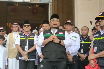 Pesan Menteri Yaqut saat lepas kepulangan jamaah haji kloter pertama