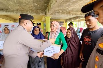 Polres Aceh Utara salurkan bantuan kepada korban puting beliung