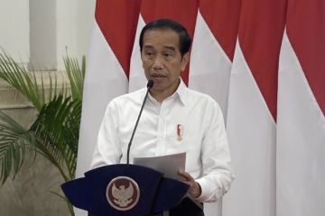 RI masuk ke negara menengah ke atas lagi, Presiden: Tetap waspada