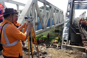 Pasca laka KA Berantas, perjalanan kereta kembali normal