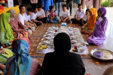 Tradisi saprahan, wujud pelestarian budaya dan kesetaraan di Kalbar