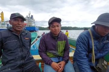 SAR Timika temukan tiga penumpang kapal cepat dalam kondisi selamat