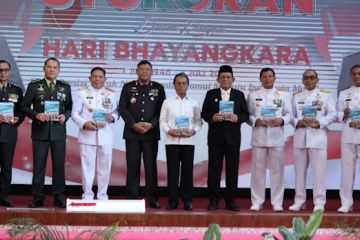 Kapolda Kepri ceritakan keberagaman masyarakat Kepri lewat buku