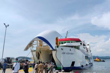 KMP Aceh Hebat 1 kembali berlayar dari Calang ke daerah kepulauan