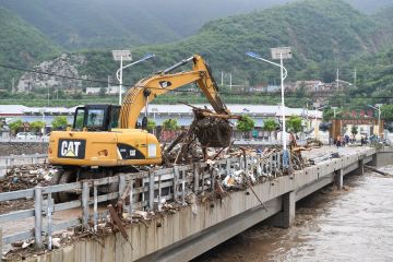 Ketinggian air surut, Beijing cabut peringatan merah untuk banjir