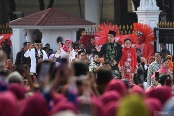 Kemarin, Istana Berkebaya hingga gelombang panas di Korsel