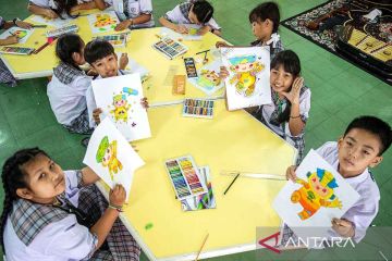 Melukis maskot Asian Games Hangzhou