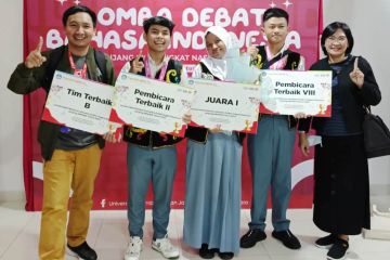 Kaltim juara I lomba debat bahasa Indonesia tingkat nasional