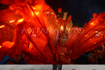 Pawai telong-telong Padang