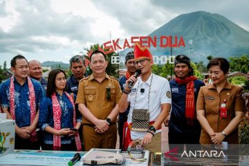 Menparekraf ajak pelaku parekraf Tomohon promosikan produk di medsos