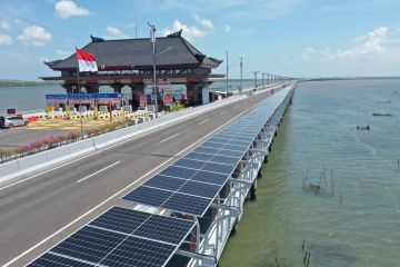 PLTS Tol Bali-Mandara kurangi emisi setelah sembilan bulan beroperasi