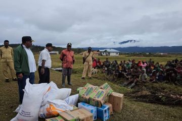 Kapolri kirim bantuan untuk warga terdampak kekeringan di Papua Tengah