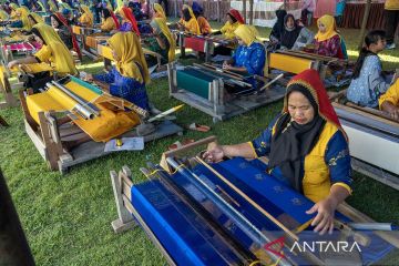 Festival Tenun Donggala