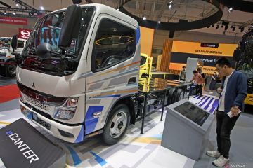 Sesuai rencana, truk listrik Mitsubishi Fuso eCanter bakal rilis 2024