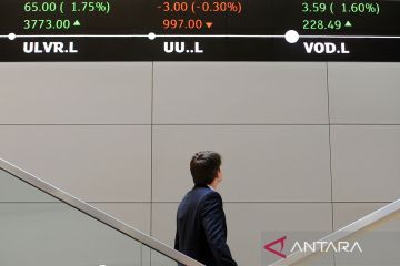 Saham Inggris berakhir positif, indeks FTSE 100 terkerek 0,41 persen