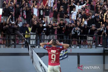 Bali United hajar PSM Makassar dengan skor 3-2