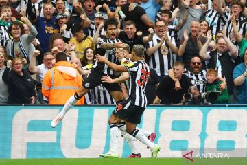 Liga Inggris : Newcastle United melumat Aston Villa 5-1