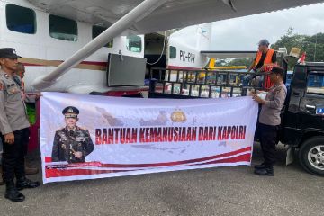 Mabes Polri kembali kirim bantuan kemanusiaan ke Puncak