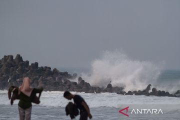 BMKG: Waspada gelombang tinggi hingga 4 meter di perairan Indonesia