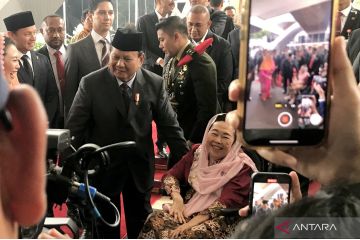 Prabowo sempatkan berbincang dengan Sinta Nuriyah di Sidang Tahunan