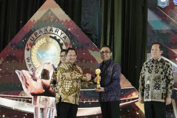 Wali Kota Denpasar raih penghargaan Upakarya Wanua Nugraha