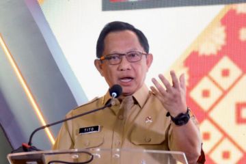 Presiden tunjuk Mendagri Tito sebagai Menlu Ad Interim