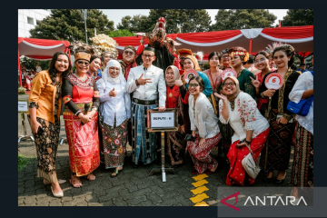 Ragam busana nusantara meriahkan HUT ke-78 RI di Kemenparekraf