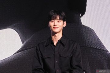 Hwang Min-hyun gugup tampil sendirian di Indonesia