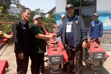 20 kelompok tani Kota Madiun terima bantuan alsintan